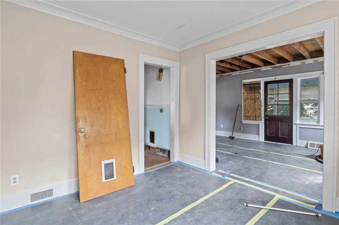 99 Sheraton Drive, Greece, New York 14616, Greece, New York 14616, 3 Bedrooms Bedrooms, 7 Rooms Rooms,1 BathroomBathrooms,Residential,For Sale,99 Sheraton Drive, Greece, New York 14616,R1622475
