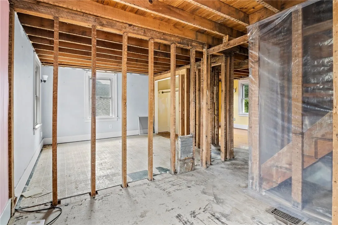 99 Sheraton Drive, Greece, New York 14616, Greece, New York 14616, 3 Bedrooms Bedrooms, 7 Rooms Rooms,1 BathroomBathrooms,Residential,For Sale,99 Sheraton Drive, Greece, New York 14616,R1622475