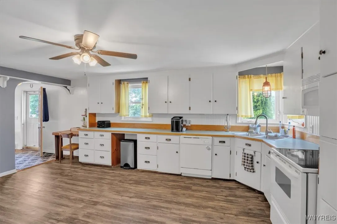 13939 Curriers Road, Sardinia, New York 14030, Sardinia, New York 14030, 4 Bedrooms Bedrooms, 7 Rooms Rooms,1 BathroomBathrooms,Residential,For Sale,13939 Curriers Road, Sardinia, New York 14030,B1622641