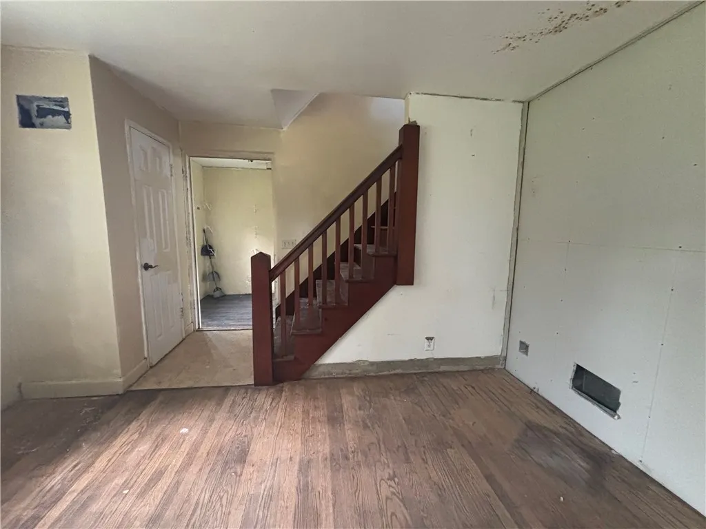 316 Morrowfield Avenue, Southport, New York 14904, Southport, New York 14904, 3 Bedrooms Bedrooms, 9 Rooms Rooms,1 BathroomBathrooms,Residential,For Sale,316 Morrowfield Avenue, Southport, New York 14904,R1622437