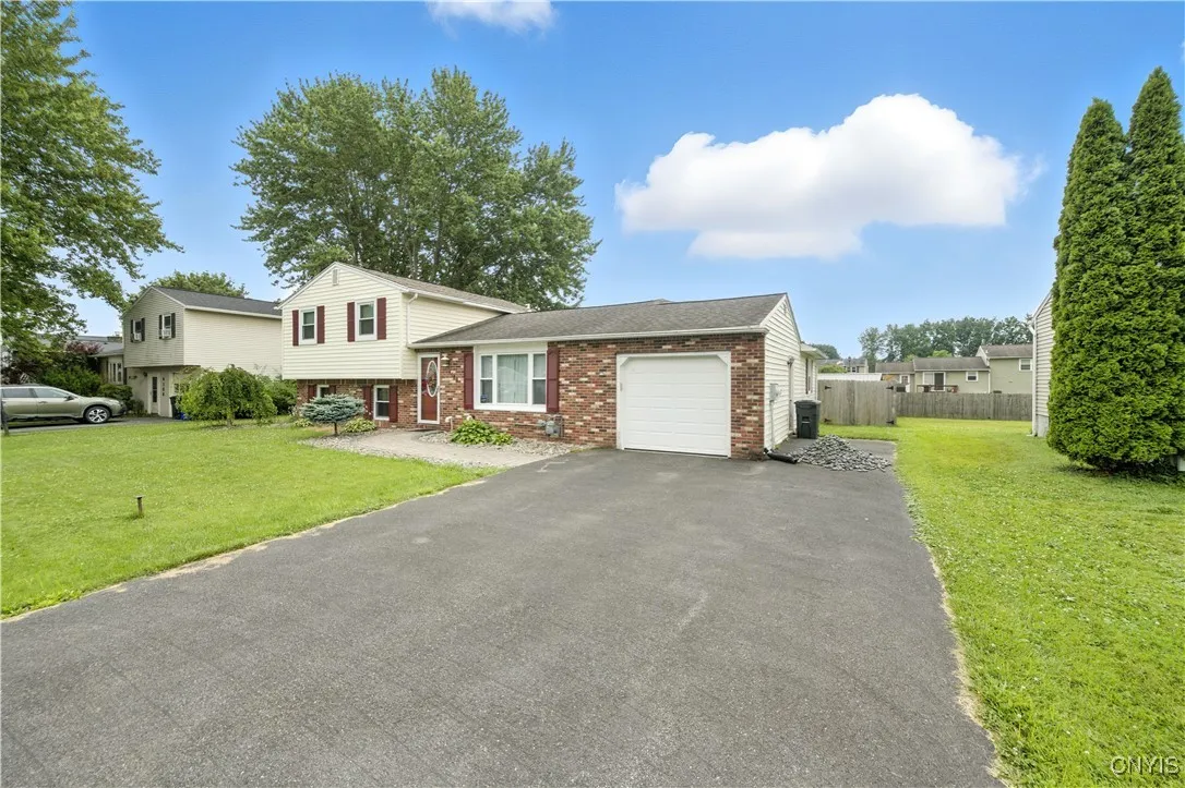 4182 Rancho Park Drive, Clay, New York 13090, Clay, New York 13090, 4 Bedrooms Bedrooms, 11 Rooms Rooms,1 BathroomBathrooms,Residential,Closed,4182 Rancho Park Drive, Clay, New York 13090,0,S1622209