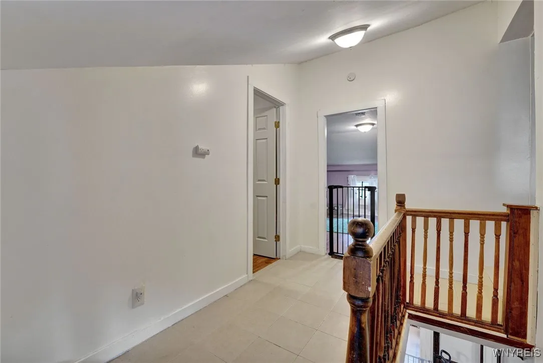 33 Genesee Street, Mt Morris, New York 14510, Mt Morris, New York 14510, 4 Bedrooms Bedrooms, 7 Rooms Rooms,2 BathroomsBathrooms,Residential,Closed,33 Genesee Street, Mt Morris, New York 14510,0,B1621874