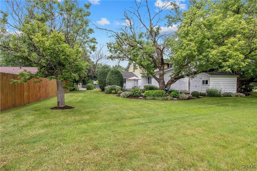 106 Mcardell Road, Salina, New York 13088, Salina, New York 13088, 4 Bedrooms Bedrooms, 10 Rooms Rooms,2 BathroomsBathrooms,Residential,Closed,106 Mcardell Road, Salina, New York 13088,0,S1620013