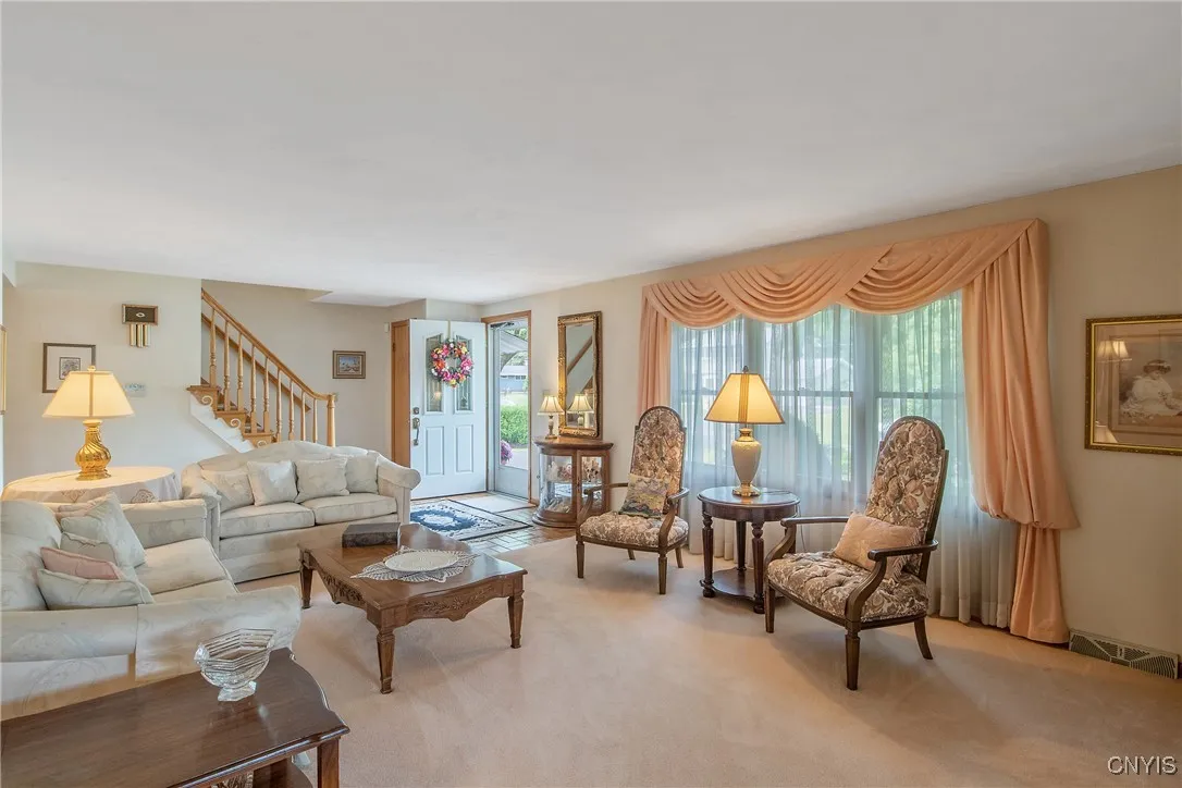 106 Mcardell Road, Salina, New York 13088, Salina, New York 13088, 4 Bedrooms Bedrooms, 10 Rooms Rooms,2 BathroomsBathrooms,Residential,Closed,106 Mcardell Road, Salina, New York 13088,0,S1620013