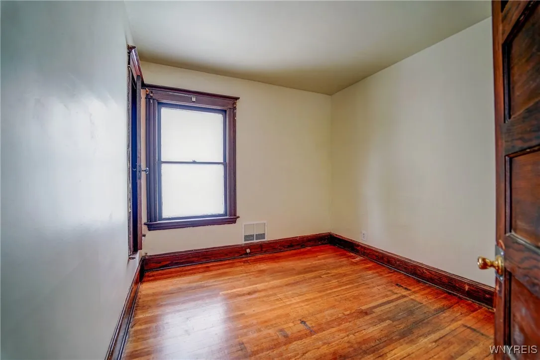 725 Linwood Avenue, Buffalo, New York 14209, Buffalo, New York 14209, 4 Bedrooms Bedrooms, ,3 BathroomsBathrooms,Residential,For Sale,725 Linwood Avenue, Buffalo, New York 14209,B1622525