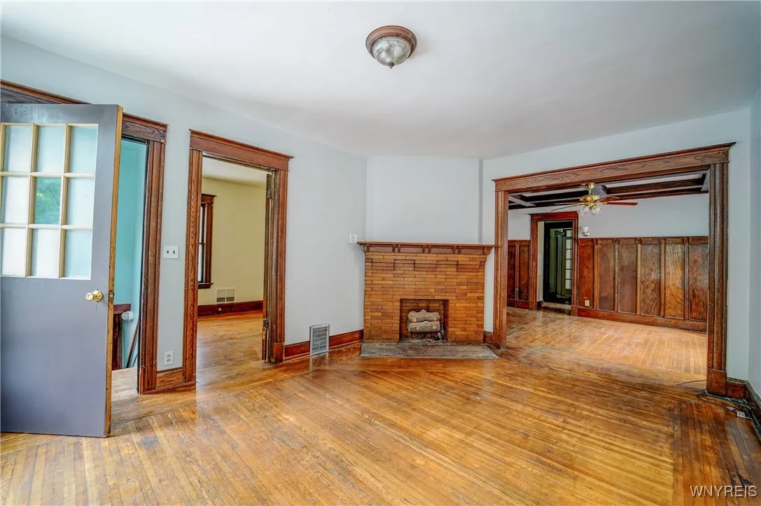 725 Linwood Avenue, Buffalo, New York 14209, Buffalo, New York 14209, 4 Bedrooms Bedrooms, ,3 BathroomsBathrooms,Residential,For Sale,725 Linwood Avenue, Buffalo, New York 14209,B1622525