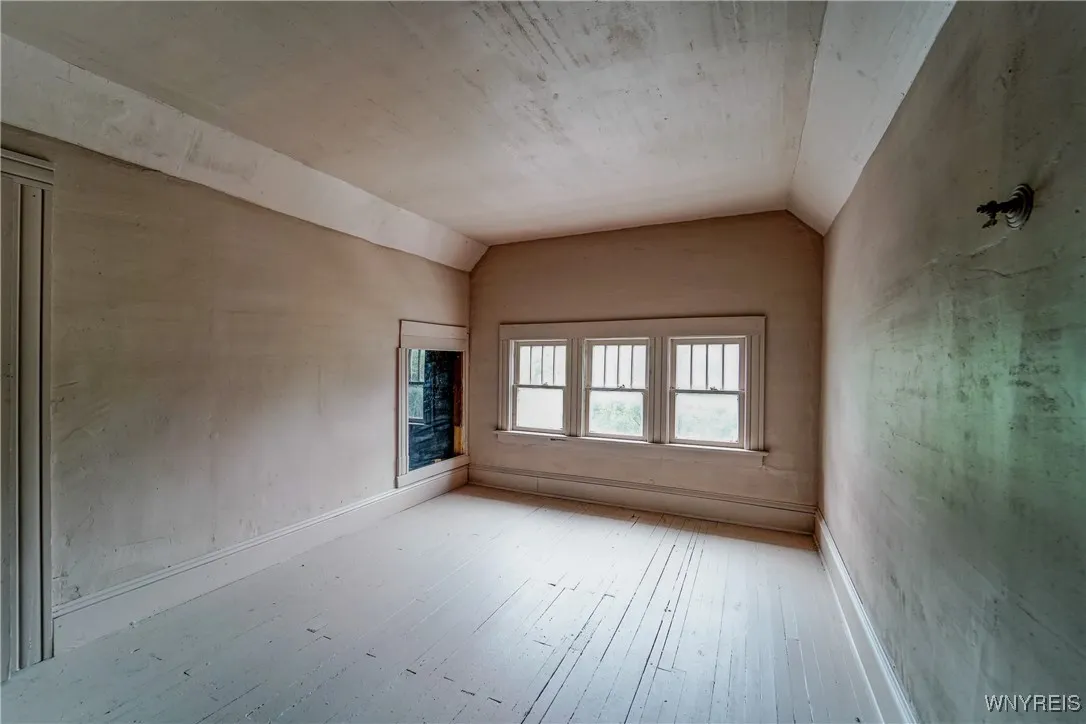 725 Linwood Avenue, Buffalo, New York 14209, Buffalo, New York 14209, 4 Bedrooms Bedrooms, ,3 BathroomsBathrooms,Residential,For Sale,725 Linwood Avenue, Buffalo, New York 14209,B1622525