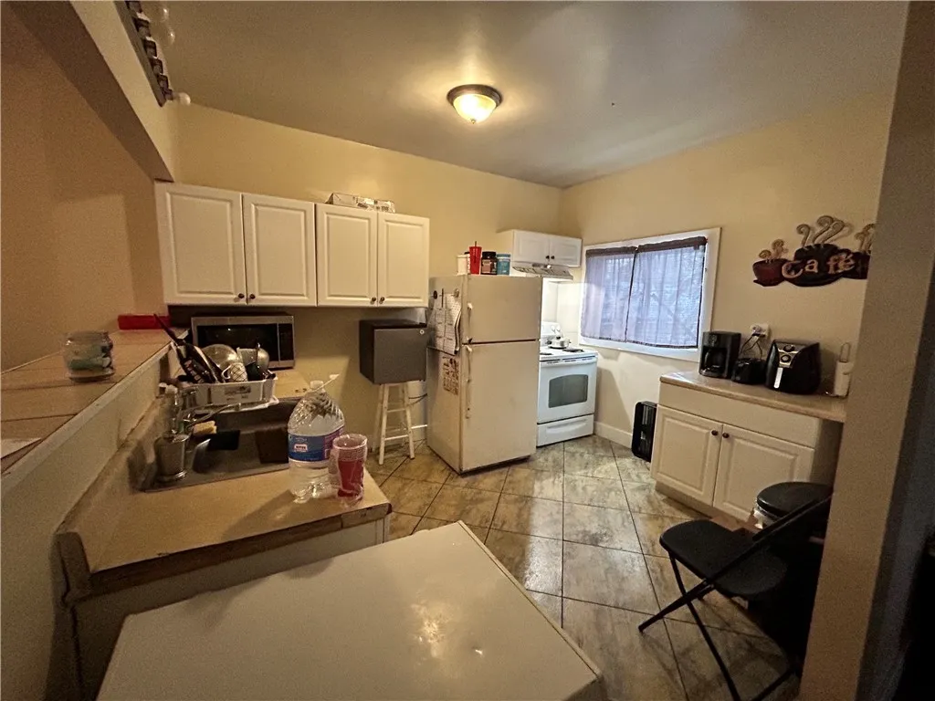 727 Dewey Avenue, Rochester, New York 14613, Rochester, New York 14613, 6 Bedrooms Bedrooms, 8 Rooms Rooms,3 BathroomsBathrooms,Residential,For Sale,727 Dewey Avenue, Rochester, New York 14613,R1622666
