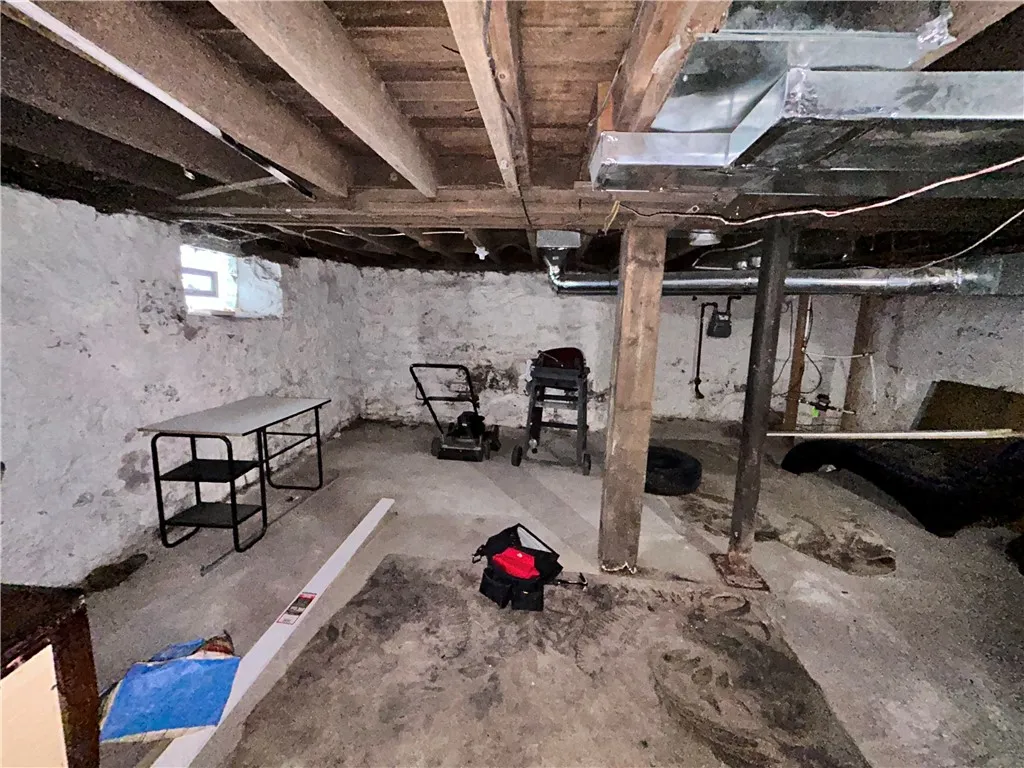 727 Dewey Avenue, Rochester, New York 14613, Rochester, New York 14613, 6 Bedrooms Bedrooms, 8 Rooms Rooms,3 BathroomsBathrooms,Residential,For Sale,727 Dewey Avenue, Rochester, New York 14613,R1622666
