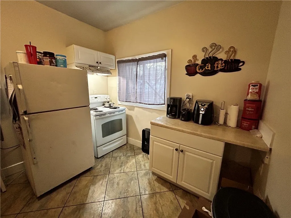 727 Dewey Avenue, Rochester, New York 14613, Rochester, New York 14613, 6 Bedrooms Bedrooms, 8 Rooms Rooms,3 BathroomsBathrooms,Residential,For Sale,727 Dewey Avenue, Rochester, New York 14613,R1622666