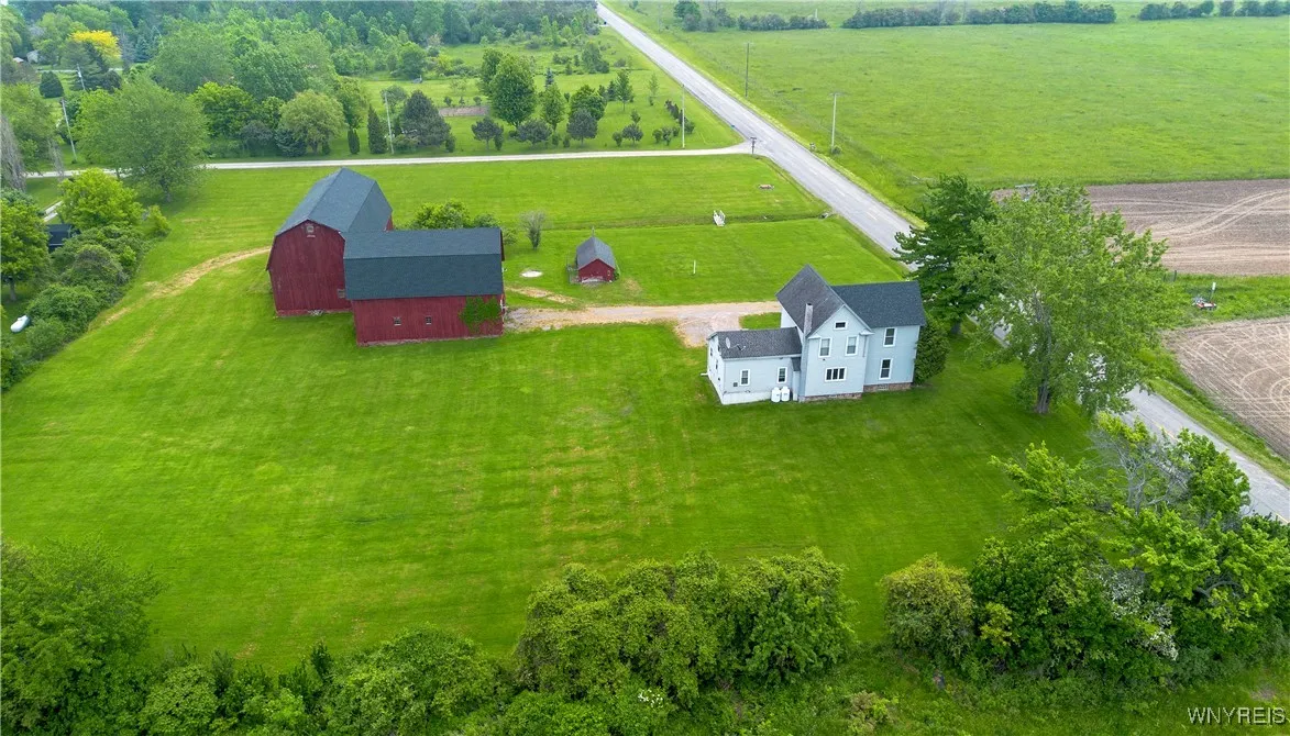 11131 Lakeshore Road, Yates, New York 14098, Yates, New York 14098, 3 Bedrooms Bedrooms, 6 Rooms Rooms,2 BathroomsBathrooms,Residential,For Sale,11131 Lakeshore Road, Yates, New York 14098,B1622645