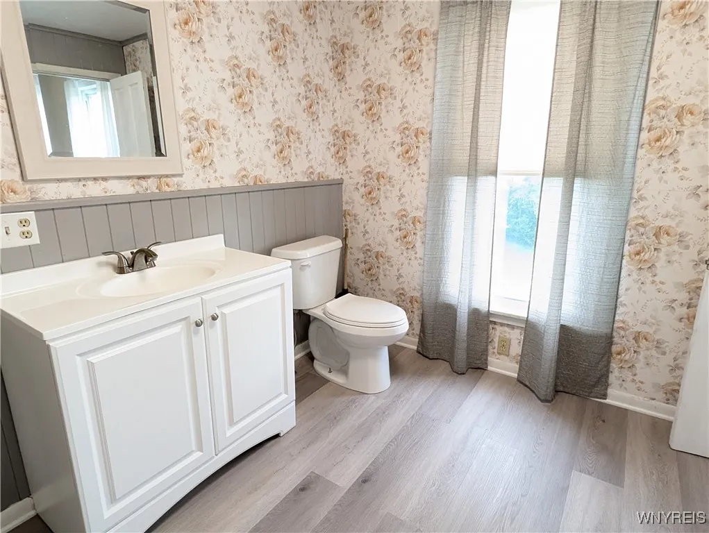 11131 Lakeshore Road, Yates, New York 14098, Yates, New York 14098, 3 Bedrooms Bedrooms, 6 Rooms Rooms,2 BathroomsBathrooms,Residential,For Sale,11131 Lakeshore Road, Yates, New York 14098,B1622645
