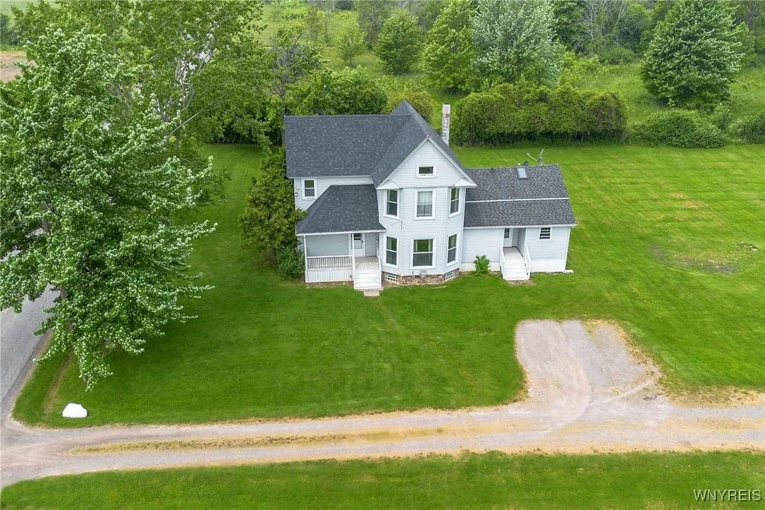 11131 Lakeshore Road, Yates, New York 14098, Yates, New York 14098, 3 Bedrooms Bedrooms, 6 Rooms Rooms,2 BathroomsBathrooms,Residential,For Sale,11131 Lakeshore Road, Yates, New York 14098,B1622645