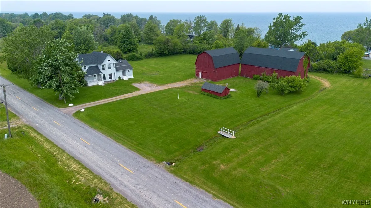 11131 Lakeshore Road, Yates, New York 14098, Yates, New York 14098, 3 Bedrooms Bedrooms, 6 Rooms Rooms,2 BathroomsBathrooms,Residential,For Sale,11131 Lakeshore Road, Yates, New York 14098,B1622645