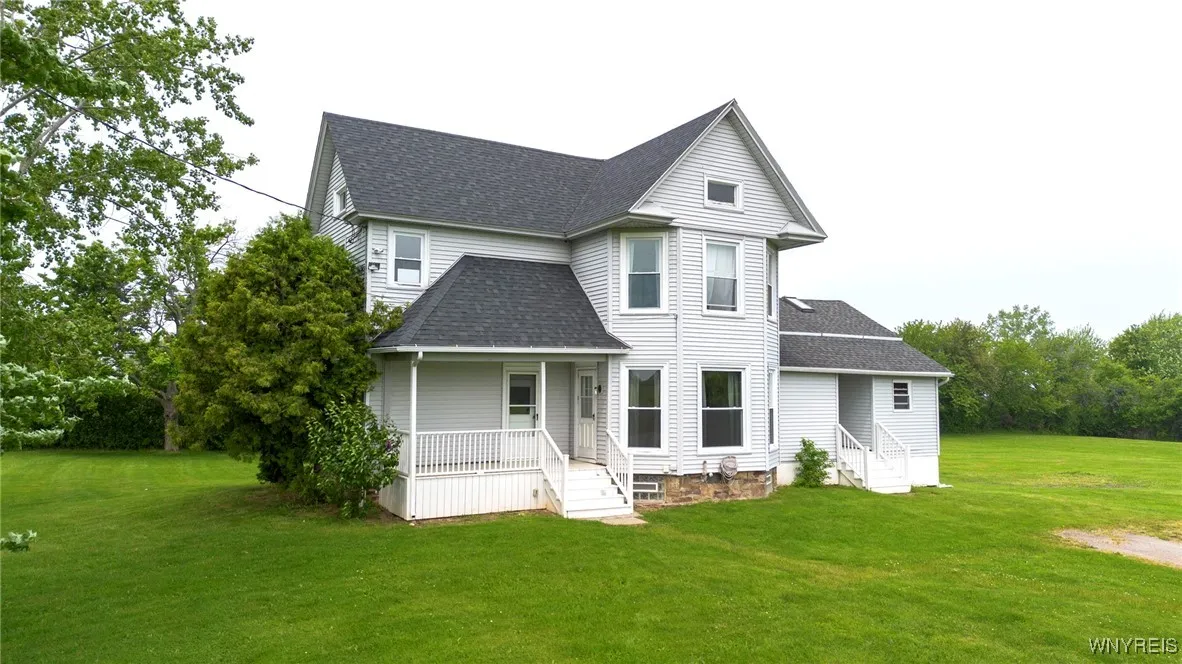11131 Lakeshore Road, Yates, New York 14098, Yates, New York 14098, 3 Bedrooms Bedrooms, 6 Rooms Rooms,2 BathroomsBathrooms,Residential,For Sale,11131 Lakeshore Road, Yates, New York 14098,B1622645