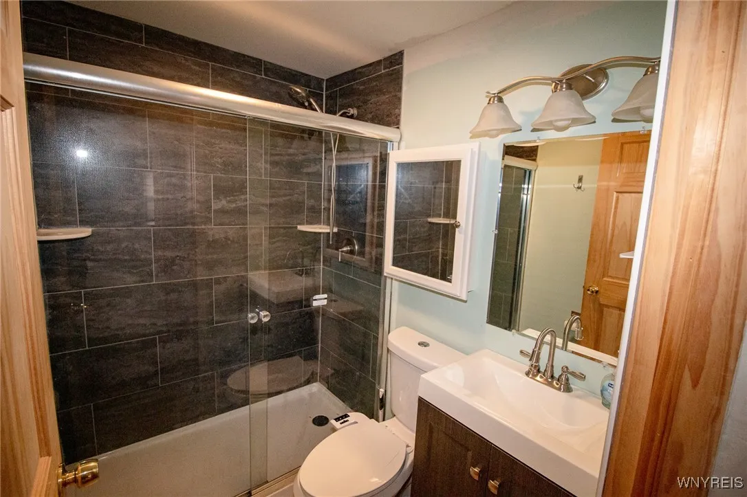 153 Peinkofer Drive, Cheektowaga, New York 14225, Cheektowaga, New York 14225, 4 Bedrooms Bedrooms, 7 Rooms Rooms,2 BathroomsBathrooms,Residential,For Sale,153 Peinkofer Drive, Cheektowaga, New York 14225,B1622222