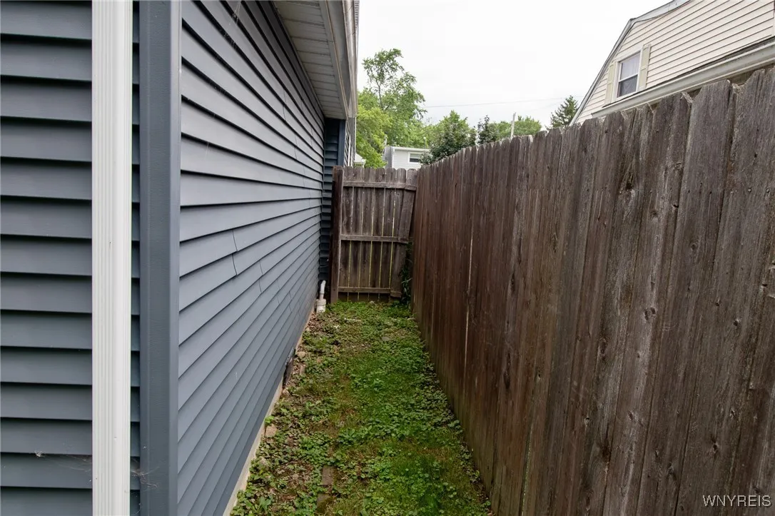 153 Peinkofer Drive, Cheektowaga, New York 14225, Cheektowaga, New York 14225, 4 Bedrooms Bedrooms, 7 Rooms Rooms,2 BathroomsBathrooms,Residential,For Sale,153 Peinkofer Drive, Cheektowaga, New York 14225,B1622222