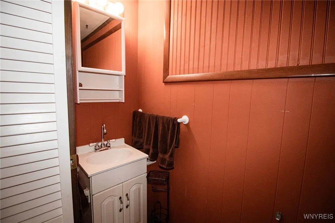 153 Peinkofer Drive, Cheektowaga, New York 14225, Cheektowaga, New York 14225, 4 Bedrooms Bedrooms, 7 Rooms Rooms,2 BathroomsBathrooms,Residential,For Sale,153 Peinkofer Drive, Cheektowaga, New York 14225,B1622222
