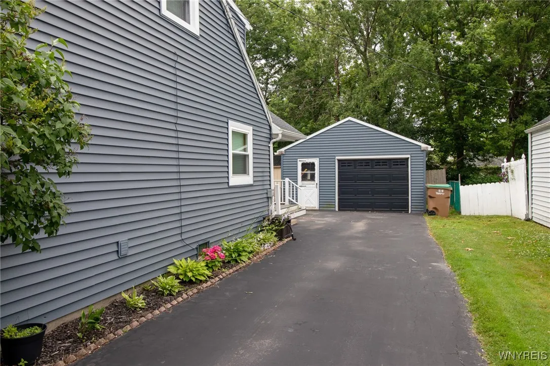 153 Peinkofer Drive, Cheektowaga, New York 14225, Cheektowaga, New York 14225, 4 Bedrooms Bedrooms, 7 Rooms Rooms,2 BathroomsBathrooms,Residential,For Sale,153 Peinkofer Drive, Cheektowaga, New York 14225,B1622222