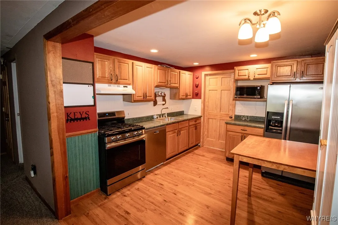 153 Peinkofer Drive, Cheektowaga, New York 14225, Cheektowaga, New York 14225, 4 Bedrooms Bedrooms, 7 Rooms Rooms,2 BathroomsBathrooms,Residential,For Sale,153 Peinkofer Drive, Cheektowaga, New York 14225,B1622222