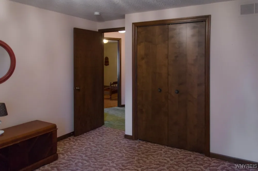 573 Locust Street, North Tonawanda, New York 14120, North Tonawanda, New York 14120, 3 Bedrooms Bedrooms, 7 Rooms Rooms,1 BathroomBathrooms,Residential,For Sale,573 Locust Street, North Tonawanda, New York 14120,B1622665