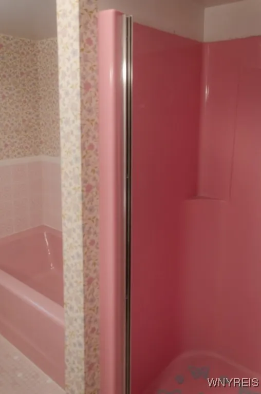 573 Locust Street, North Tonawanda, New York 14120, North Tonawanda, New York 14120, 3 Bedrooms Bedrooms, 7 Rooms Rooms,1 BathroomBathrooms,Residential,For Sale,573 Locust Street, North Tonawanda, New York 14120,B1622665