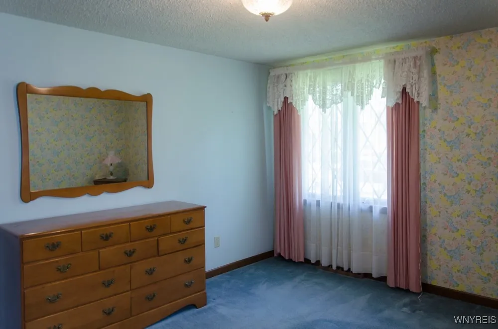 573 Locust Street, North Tonawanda, New York 14120, North Tonawanda, New York 14120, 3 Bedrooms Bedrooms, 7 Rooms Rooms,1 BathroomBathrooms,Residential,For Sale,573 Locust Street, North Tonawanda, New York 14120,B1622665