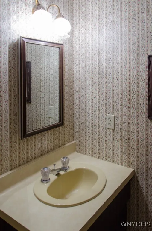 573 Locust Street, North Tonawanda, New York 14120, North Tonawanda, New York 14120, 3 Bedrooms Bedrooms, 7 Rooms Rooms,1 BathroomBathrooms,Residential,For Sale,573 Locust Street, North Tonawanda, New York 14120,B1622665