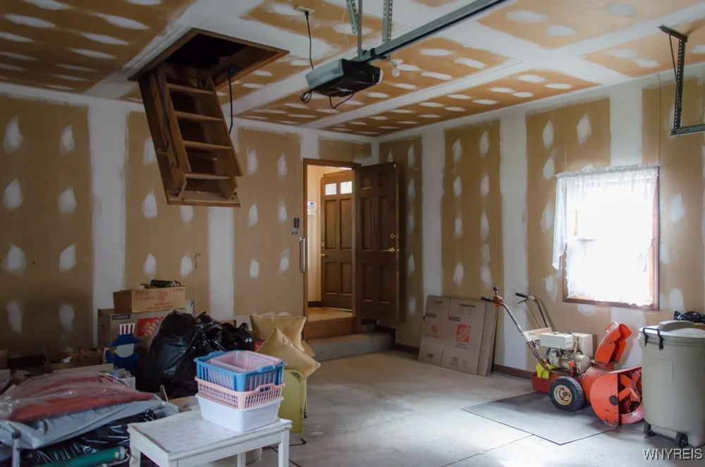 573 Locust Street, North Tonawanda, New York 14120, North Tonawanda, New York 14120, 3 Bedrooms Bedrooms, 7 Rooms Rooms,1 BathroomBathrooms,Residential,For Sale,573 Locust Street, North Tonawanda, New York 14120,B1622665