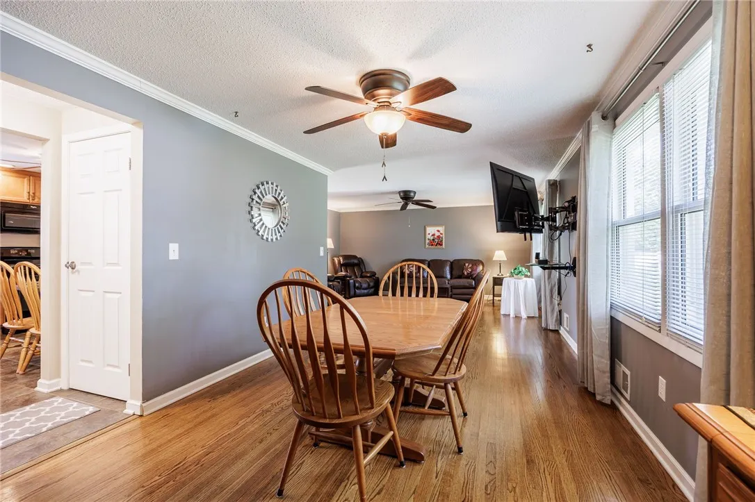 24 Battle Green Drive, Chili, New York 14624, Chili, New York 14624, 2 Bedrooms Bedrooms, 7 Rooms Rooms,1 BathroomBathrooms,Residential,For Sale,24 Battle Green Drive, Chili, New York 14624,R1622336