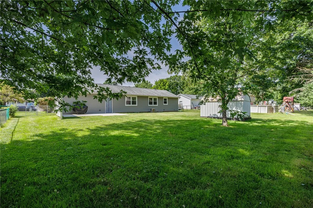 24 Battle Green Drive, Chili, New York 14624, Chili, New York 14624, 2 Bedrooms Bedrooms, 7 Rooms Rooms,1 BathroomBathrooms,Residential,For Sale,24 Battle Green Drive, Chili, New York 14624,R1622336