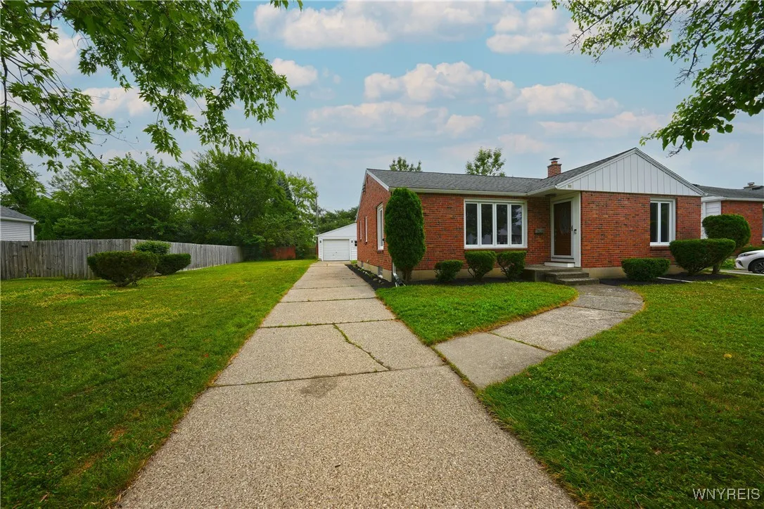 91 Moore Avenue, Tonawanda, New York 14223, Tonawanda, New York 14223, 3 Bedrooms Bedrooms, 6 Rooms Rooms,1 BathroomBathrooms,Residential,For Sale,91 Moore Avenue, Tonawanda, New York 14223,B1622321