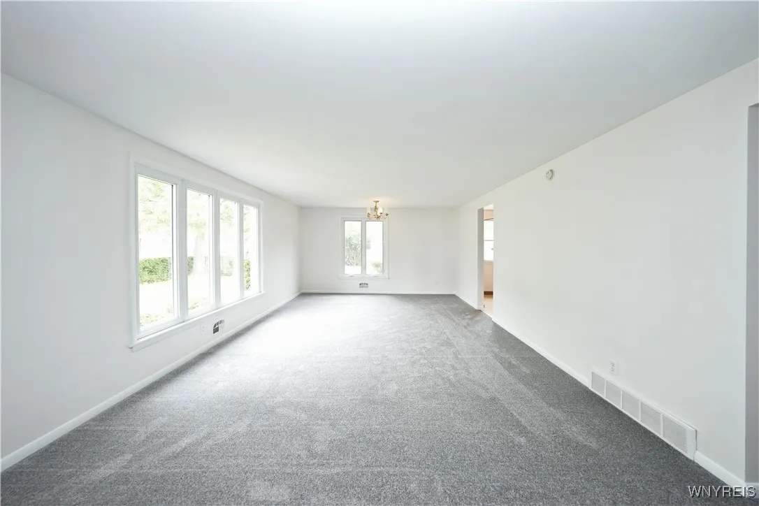 91 Moore Avenue, Tonawanda, New York 14223, Tonawanda, New York 14223, 3 Bedrooms Bedrooms, 6 Rooms Rooms,1 BathroomBathrooms,Residential,For Sale,91 Moore Avenue, Tonawanda, New York 14223,B1622321