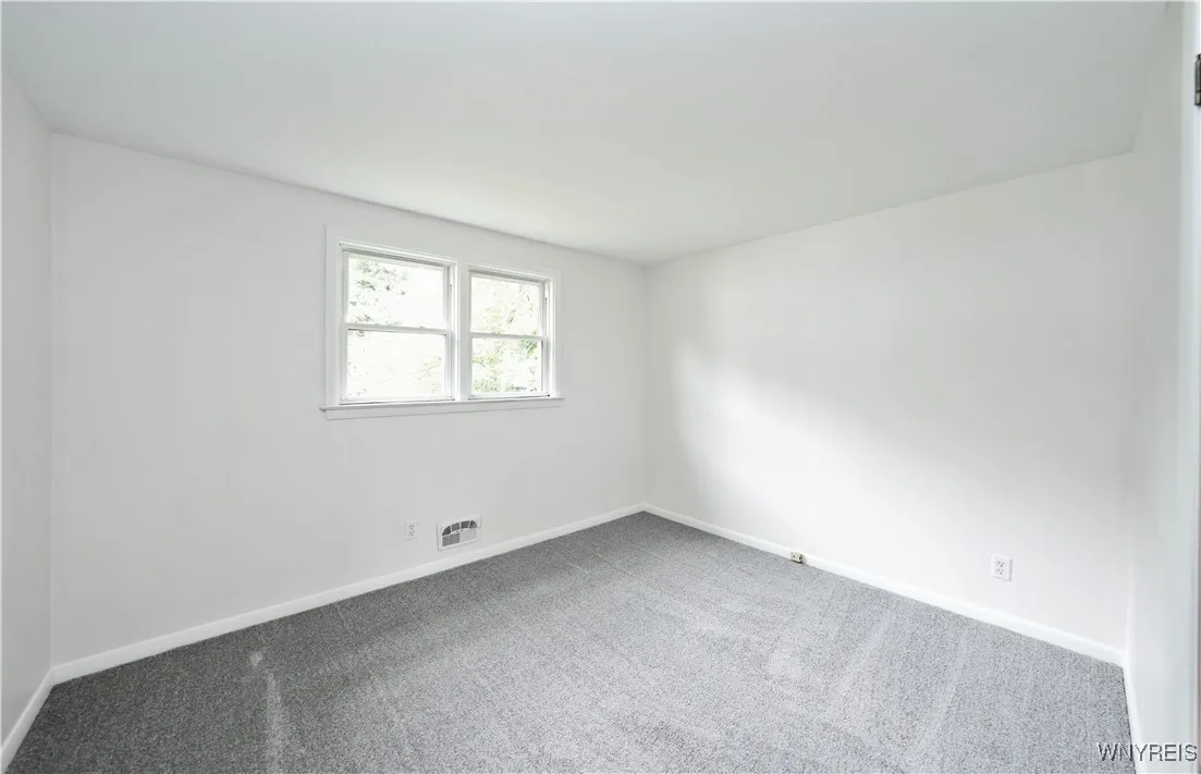 91 Moore Avenue, Tonawanda, New York 14223, Tonawanda, New York 14223, 3 Bedrooms Bedrooms, 6 Rooms Rooms,1 BathroomBathrooms,Residential,For Sale,91 Moore Avenue, Tonawanda, New York 14223,B1622321