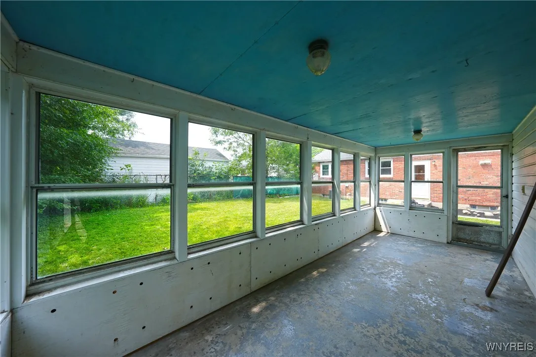 91 Moore Avenue, Tonawanda, New York 14223, Tonawanda, New York 14223, 3 Bedrooms Bedrooms, 6 Rooms Rooms,1 BathroomBathrooms,Residential,For Sale,91 Moore Avenue, Tonawanda, New York 14223,B1622321