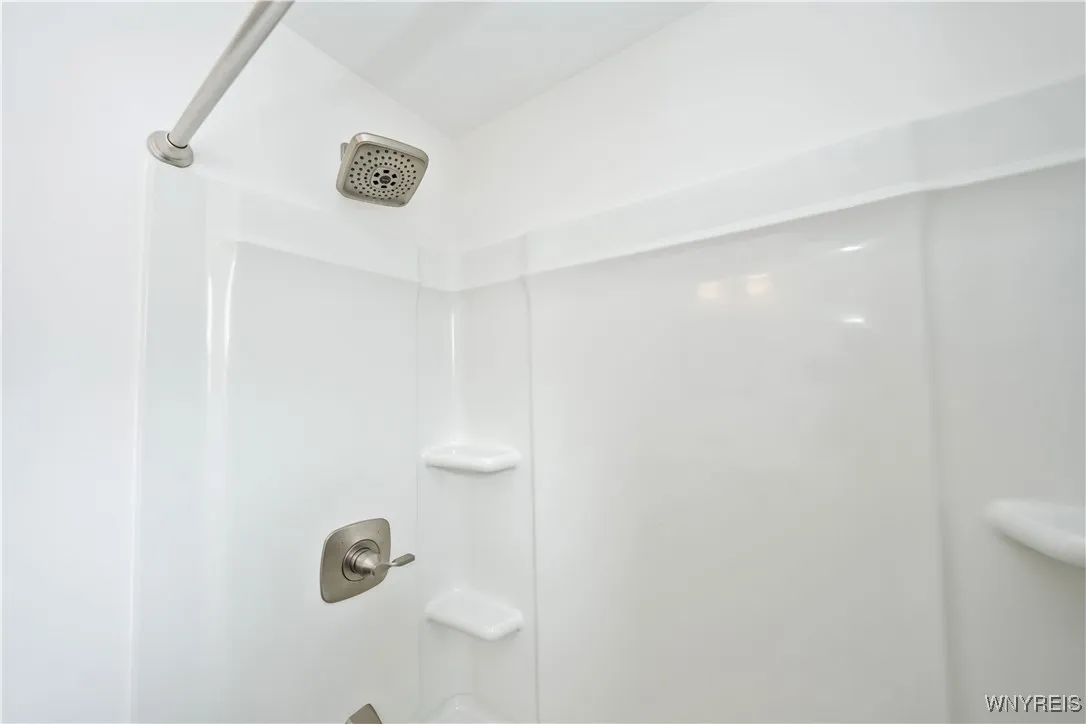 91 Moore Avenue, Tonawanda, New York 14223, Tonawanda, New York 14223, 3 Bedrooms Bedrooms, 6 Rooms Rooms,1 BathroomBathrooms,Residential,For Sale,91 Moore Avenue, Tonawanda, New York 14223,B1622321