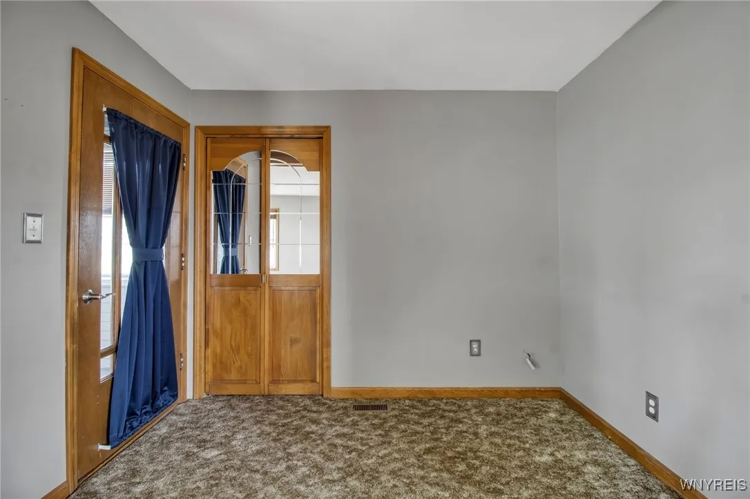46 Central Boulevard, Cheektowaga, New York 14225, Cheektowaga, New York 14225, 4 Bedrooms Bedrooms, 7 Rooms Rooms,1 BathroomBathrooms,Residential,For Sale,46 Central Boulevard, Cheektowaga, New York 14225,B1618110