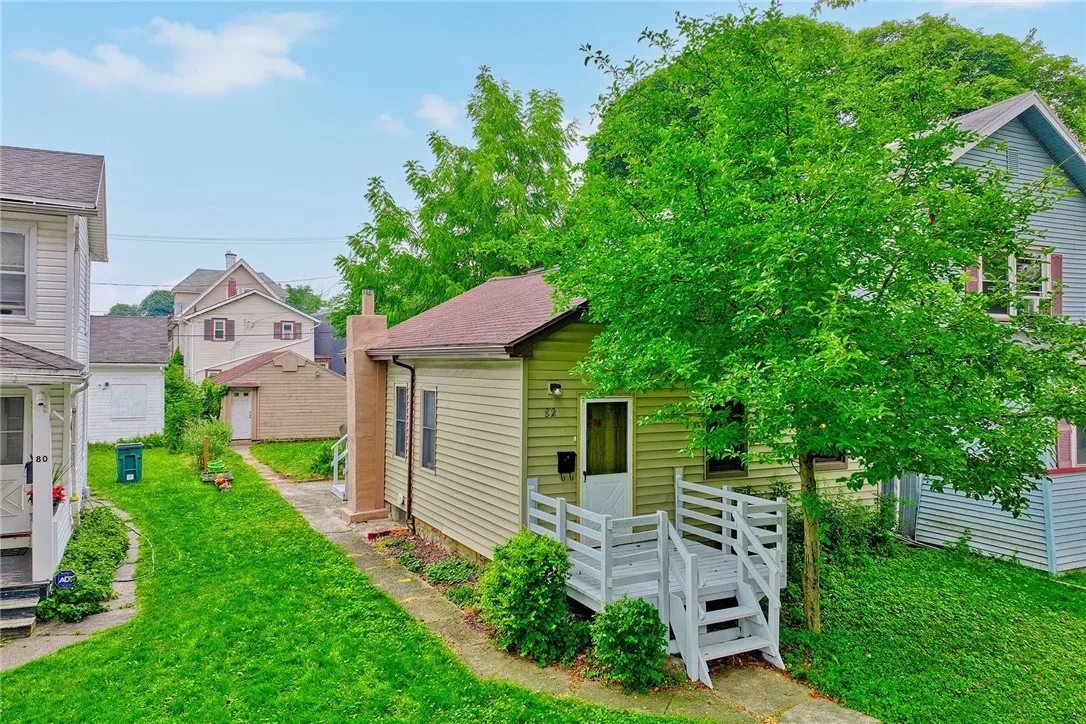82 Richmond Street, Rochester, New York 14607, Rochester, New York 14607, 2 Bedrooms Bedrooms, 4 Rooms Rooms,1 BathroomBathrooms,Residential,For Sale,82 Richmond Street, Rochester, New York 14607,R1617340