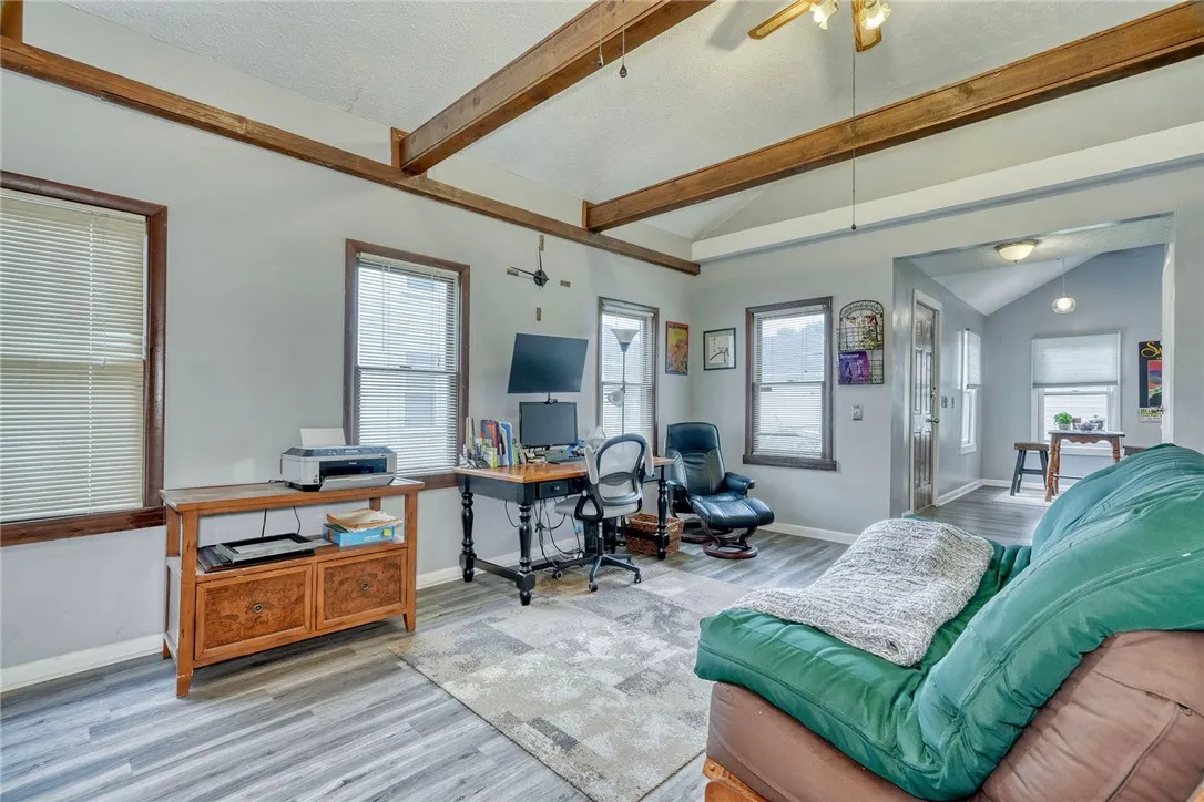 82 Richmond Street, Rochester, New York 14607, Rochester, New York 14607, 2 Bedrooms Bedrooms, 4 Rooms Rooms,1 BathroomBathrooms,Residential,For Sale,82 Richmond Street, Rochester, New York 14607,R1617340