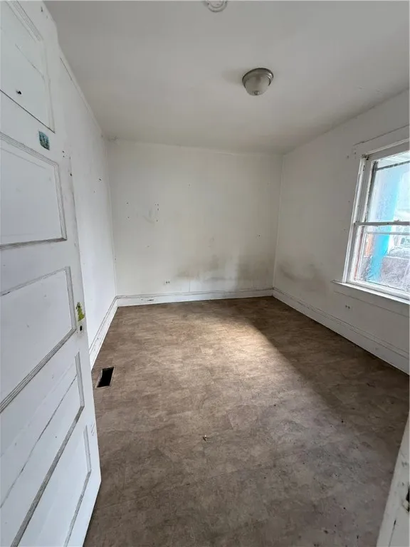 1309 Lackawanna Avenue, Elmira City, New York 1490, Elmira City, New York 14901, 4 Bedrooms Bedrooms, ,2 BathroomsBathrooms,Residential,For Sale,1309 Lackawanna Avenue, Elmira City, New York 1490,R1622686