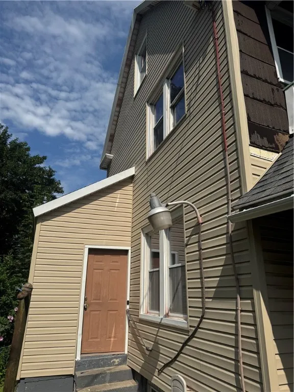 75 Weyl Street, Rochester, New York 14621, Rochester, New York 14621, 7 Bedrooms Bedrooms, ,2 BathroomsBathrooms,Residential,For Sale,75 Weyl Street, Rochester, New York 14621,R1622663