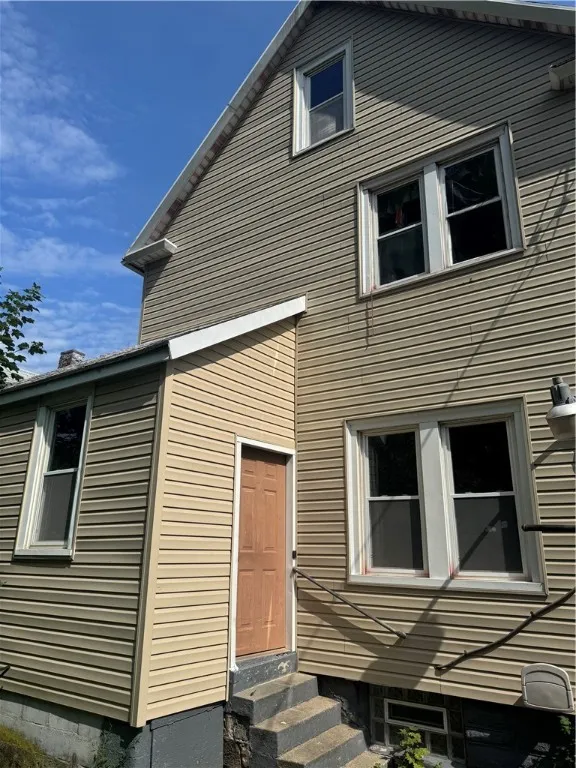 75 Weyl Street, Rochester, New York 14621, Rochester, New York 14621, 7 Bedrooms Bedrooms, ,2 BathroomsBathrooms,Residential,For Sale,75 Weyl Street, Rochester, New York 14621,R1622663