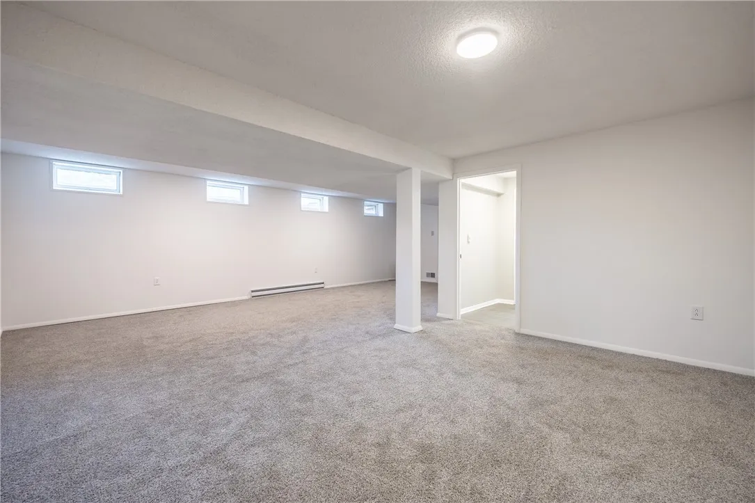 12 Rockhurst Drive, Penfield, New York 14526, Penfield, New York 14526, 2 Bedrooms Bedrooms, 5 Rooms Rooms,2 BathroomsBathrooms,Residential,For Sale,12 Rockhurst Drive, Penfield, New York 14526,R1620985