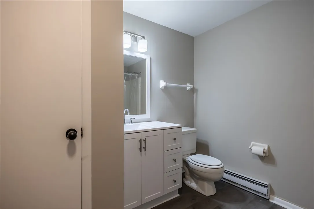 12 Rockhurst Drive, Penfield, New York 14526, Penfield, New York 14526, 2 Bedrooms Bedrooms, 5 Rooms Rooms,2 BathroomsBathrooms,Residential,For Sale,12 Rockhurst Drive, Penfield, New York 14526,R1620985