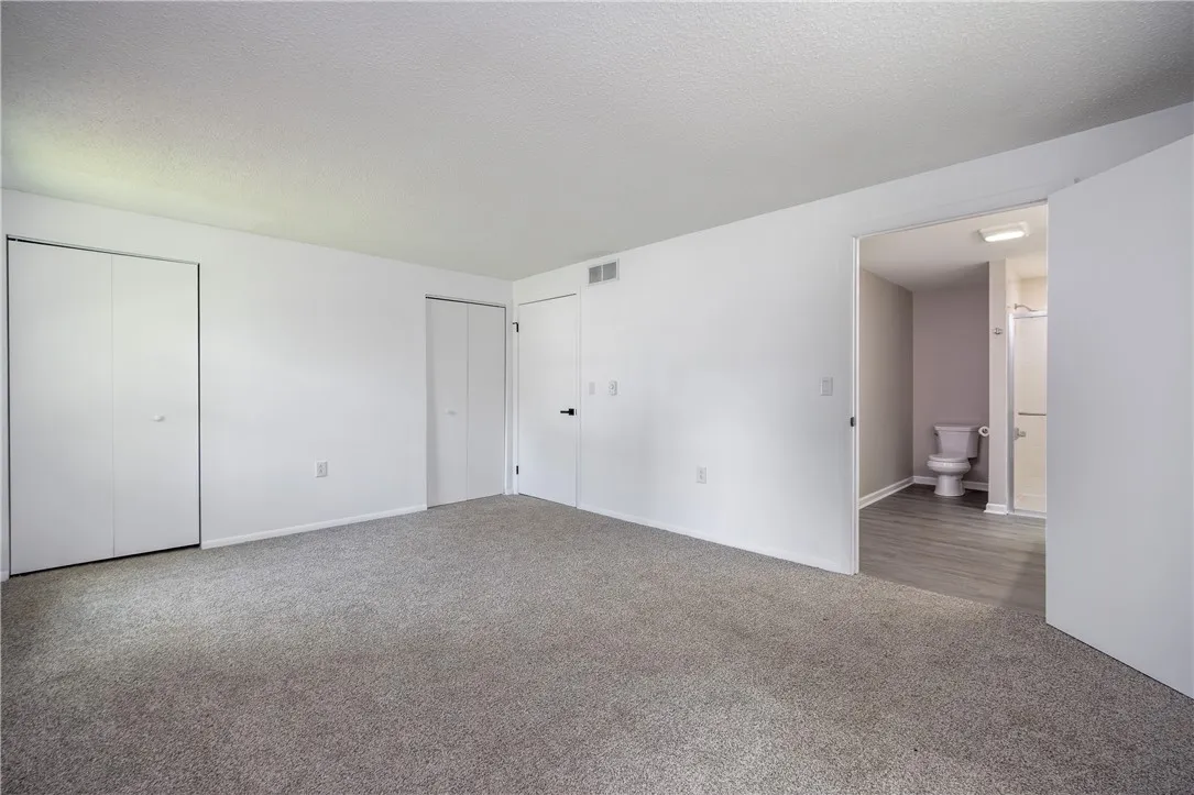 12 Rockhurst Drive, Penfield, New York 14526, Penfield, New York 14526, 2 Bedrooms Bedrooms, 5 Rooms Rooms,2 BathroomsBathrooms,Residential,For Sale,12 Rockhurst Drive, Penfield, New York 14526,R1620985