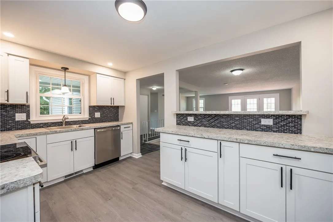12 Rockhurst Drive, Penfield, New York 14526, Penfield, New York 14526, 2 Bedrooms Bedrooms, 5 Rooms Rooms,2 BathroomsBathrooms,Residential,For Sale,12 Rockhurst Drive, Penfield, New York 14526,R1620985