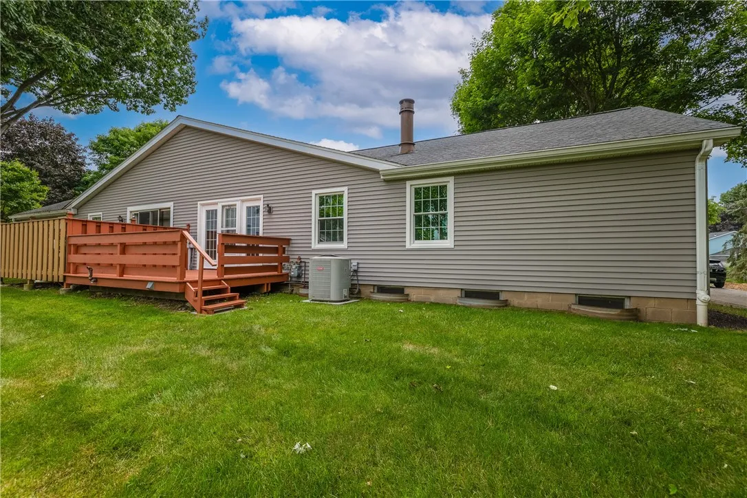 Great lot size!