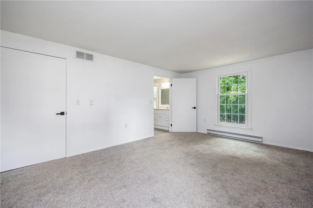12 Rockhurst Drive, Penfield, New York 14526, Penfield, New York 14526, 2 Bedrooms Bedrooms, 5 Rooms Rooms,2 BathroomsBathrooms,Residential,For Sale,12 Rockhurst Drive, Penfield, New York 14526,R1620985