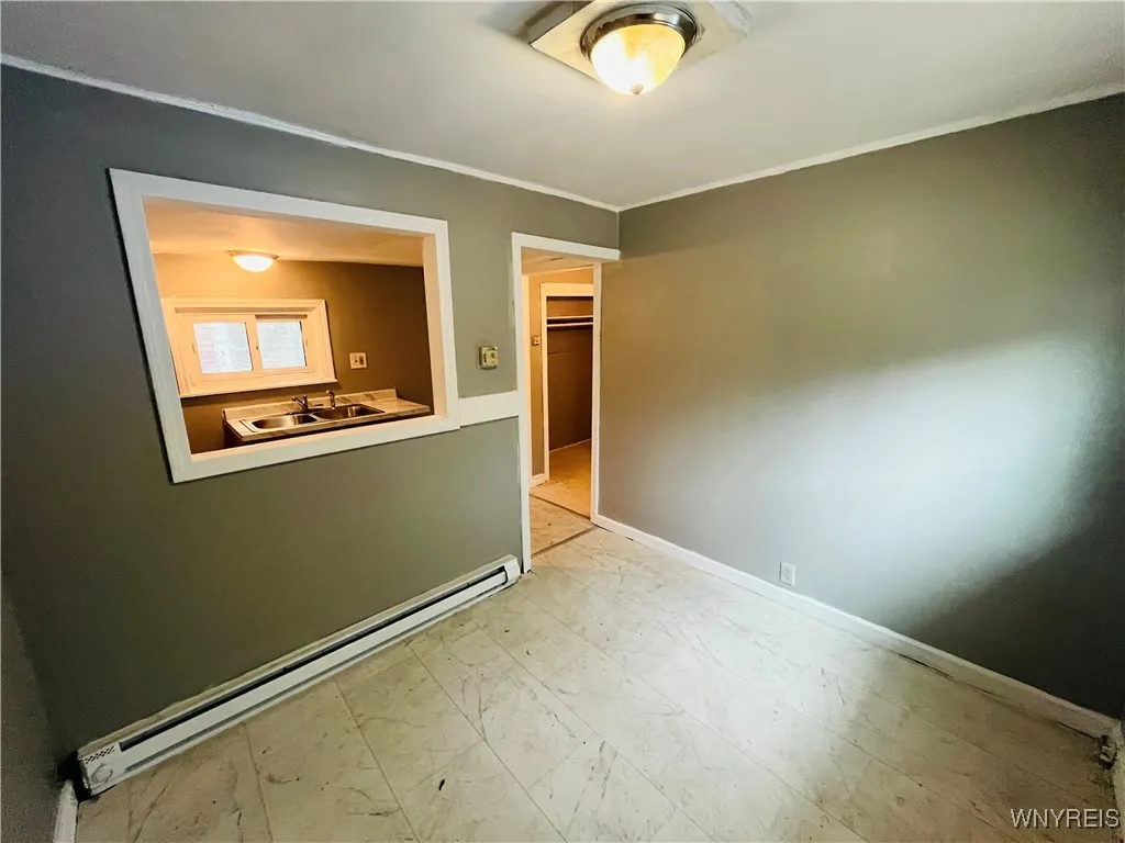 97 Kail Street, Buffalo, New York 14207, Buffalo, New York 14207, 7 Bedrooms Bedrooms, ,3 BathroomsBathrooms,Residential,For Sale,97 Kail Street, Buffalo, New York 14207,B1622392