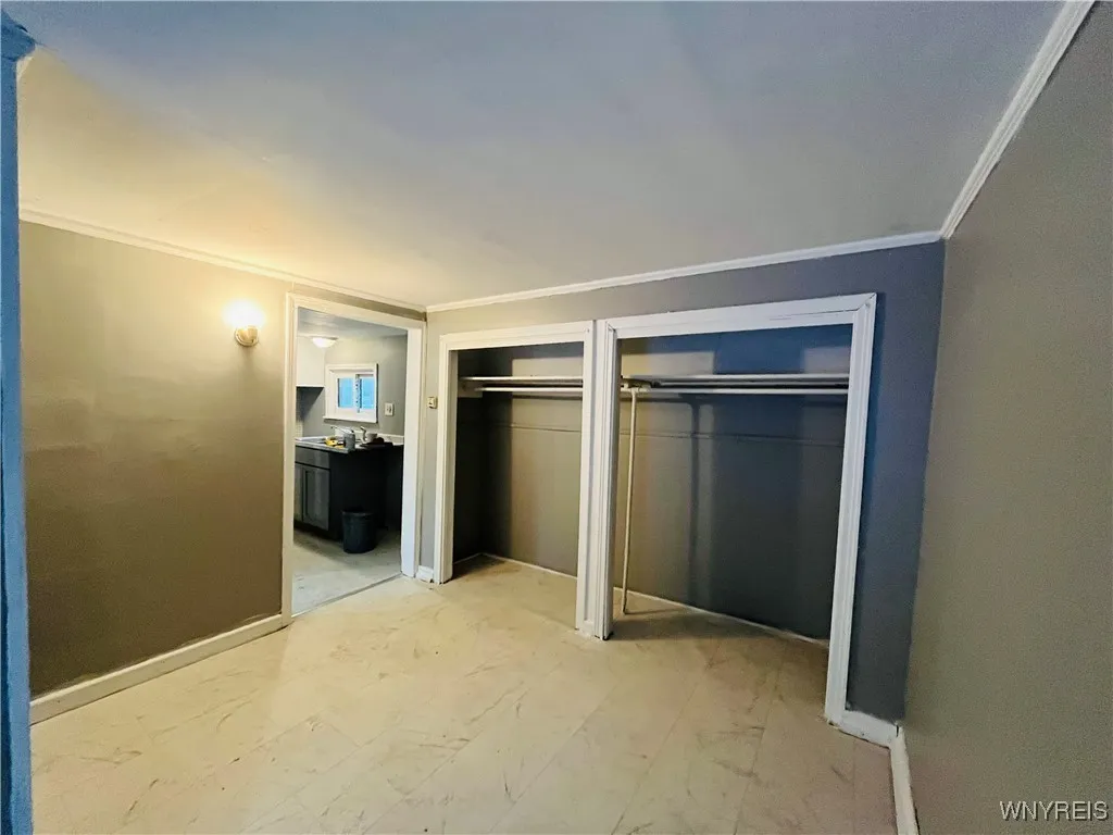 97 Kail Street, Buffalo, New York 14207, Buffalo, New York 14207, 7 Bedrooms Bedrooms, ,3 BathroomsBathrooms,Residential,For Sale,97 Kail Street, Buffalo, New York 14207,B1622392